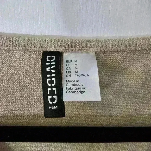 H&M  Top - Picture 5 of 6